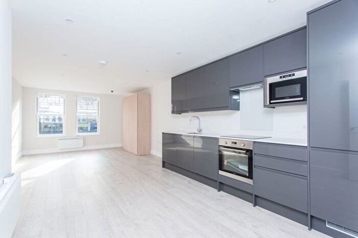 Studio To Rent In Tooting High Street, London, SW17