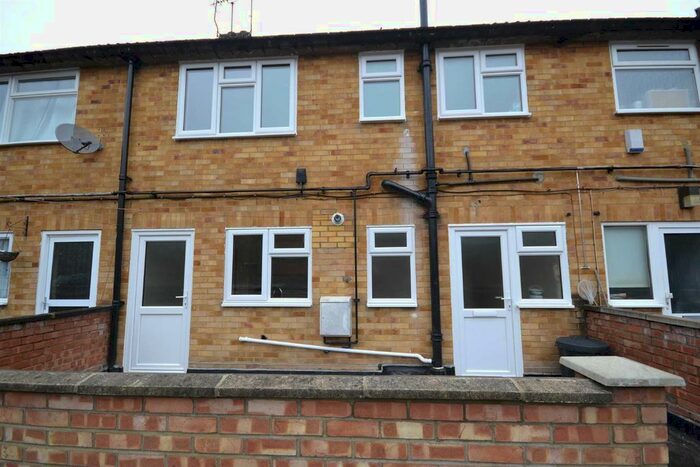 3 Bedroom Flat To Rent In Baldwins Lane, Croxley Green, Rickmansworth, WD3