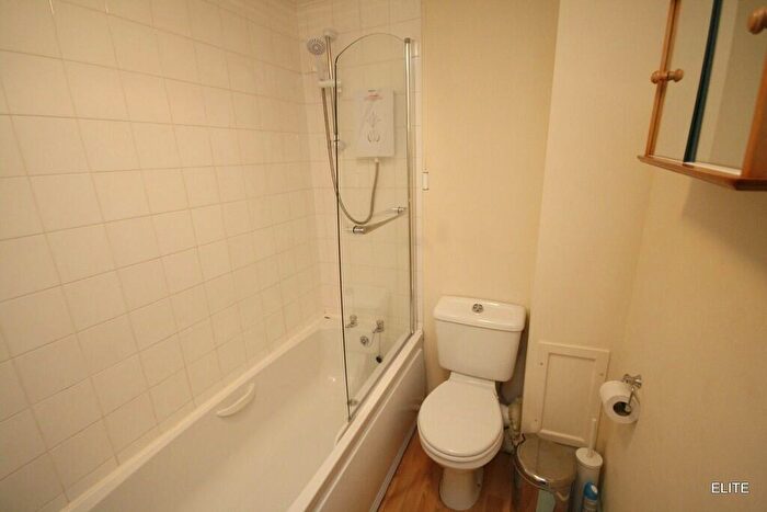 2 Bedroom Apartment To Rent In Willowtree Avenue, Durham, DH1