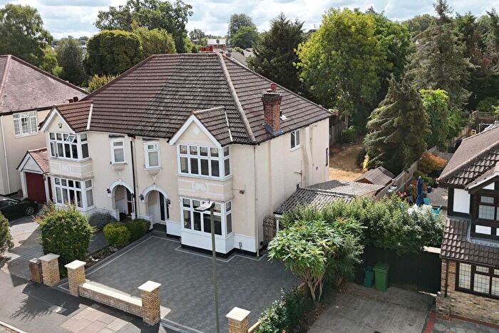 4 Bedroom Semi Detached House For Sale In Avondale Rd, Bromley, Uk, BR1