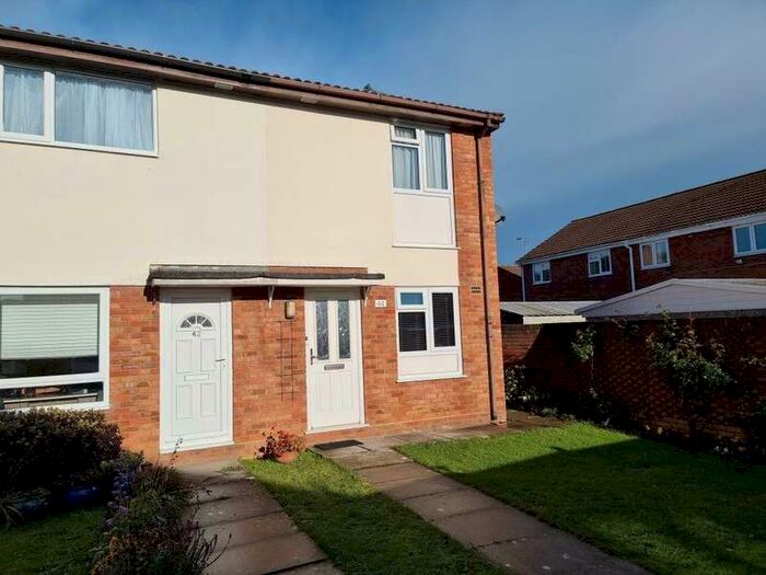 2 Bedroom Property To Rent In Queensway, Taunton, TA1