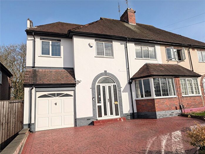 3 Bedroom Semi Detached House For Sale In Rupert Street, Wolverhampton, West Midlands, WV3