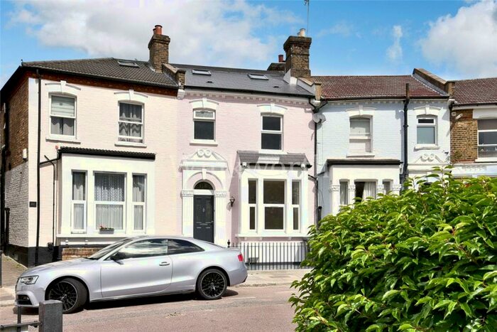 6 Bedroom Terraced House To Rent In St Albans Crescent, London, N22