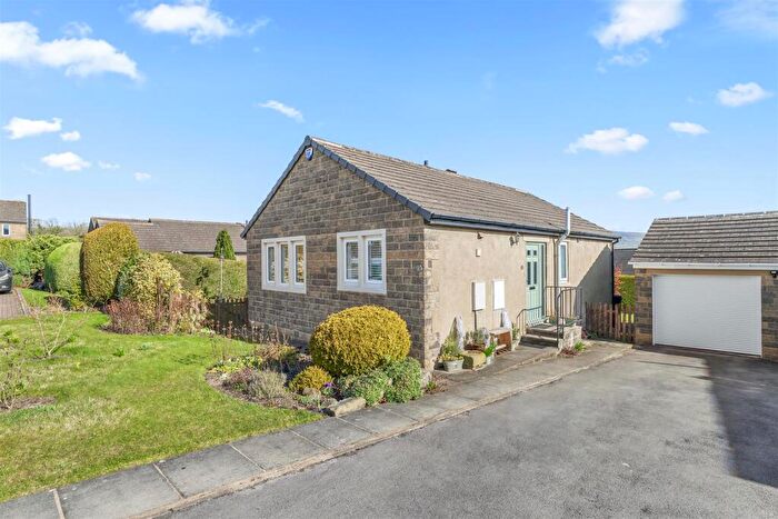 2 Bedroom Detached Bungalow For Sale In Hillside Close, Addingham, Ilkley, LS29