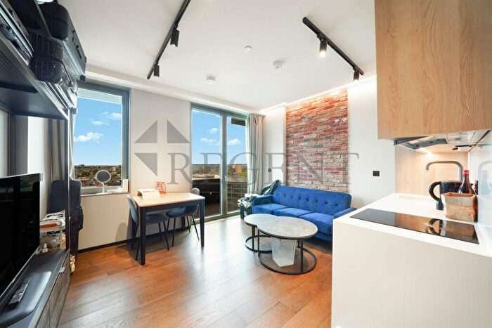 Apartment To Rent In Stage Apartments, Hewett Street, EC2A