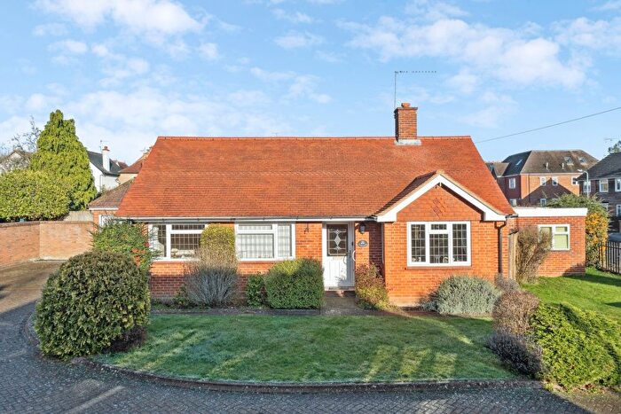 3 Bedroom Bungalow For Sale In Taylors Court, Maidenhead, SL6