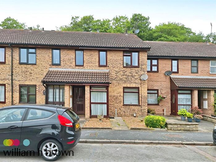 1 Bedroom Flat To Rent In Bersham Lane, Badgers Dene, Grays, RM17