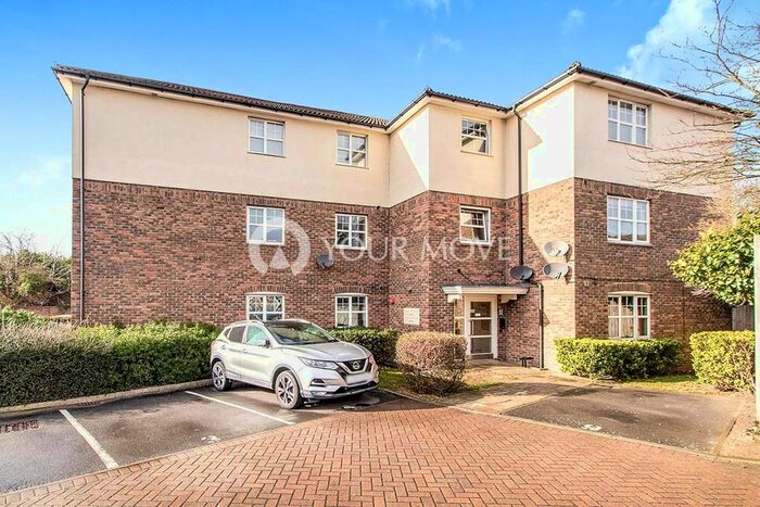 2 Bedroom Flat To Rent In Newbury Close, Dartford, DA2