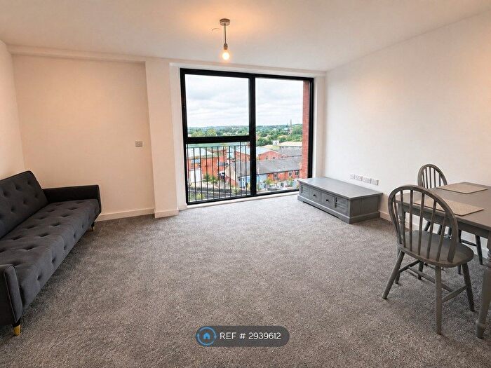 Studio To Rent In Ford Lane, Salford, M5