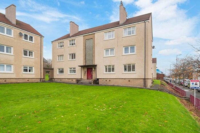 2 Bedroom Flat For Sale In Clark Street, Airdrie, ML6