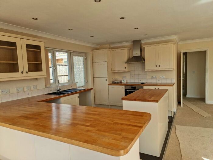 2 Bedroom Bungalow To Rent In Fern Grove, Cherry Willingham, Lincoln, LN3