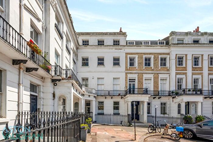 2 Bedroom Flat To Rent In Sussex Square, Brighton, BN2