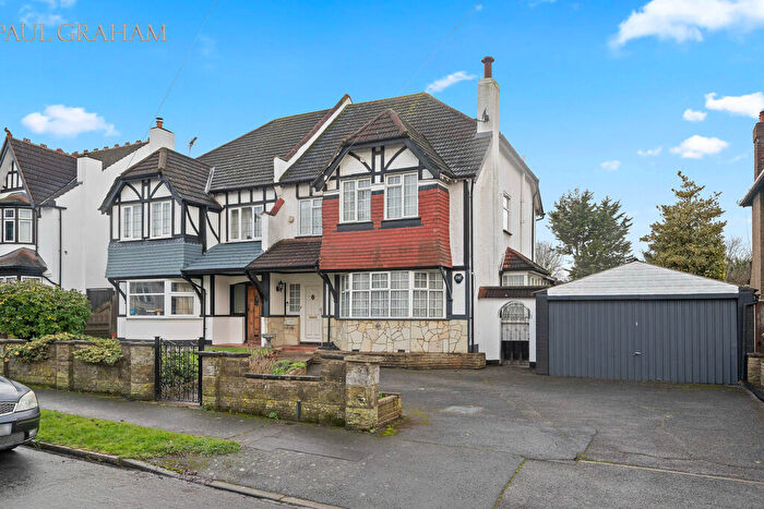 4 Bedroom Semi Detached House For Sale In Salcott Road, Beddington, CR0