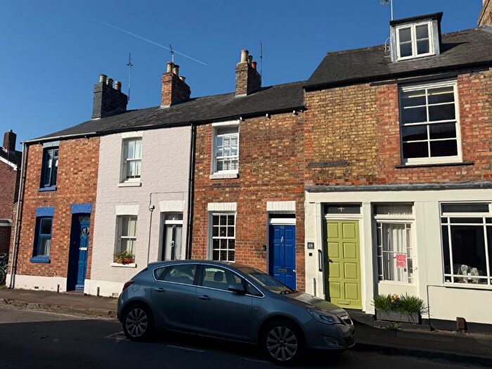 2 Bedroom Terraced House For Sale In Bridge Street, Oxford, Oxfordshire, OX2