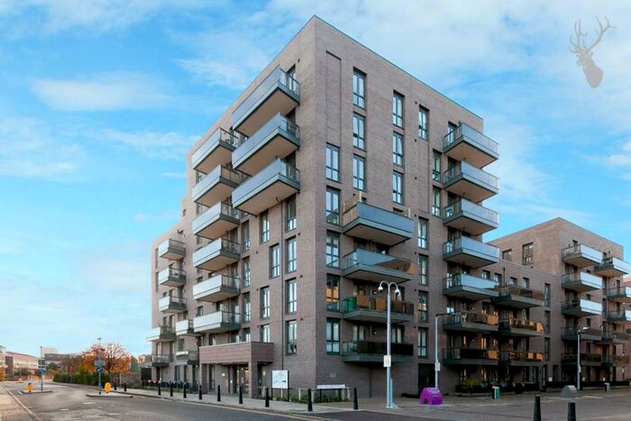 1 Bedroom Flat To Rent In Bow Common Lane, London, E3