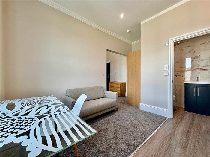8 Bedroom House To Rent In Sutherland Road, Plymouth, Plymouth, PL4