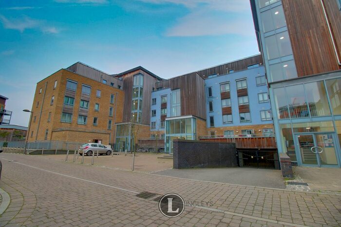 2 Bedroom Flat To Rent In Quayside Drive, Colchester, CO2