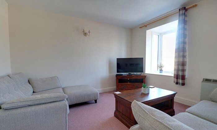 2 Bedroom Apartment To Rent In High Street, Twerton, Bath, BA2