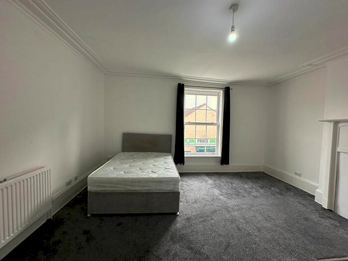 1 Bedroom End Of Terrace House To Rent In Finkle Street, Thorne, Doncaster, DN8