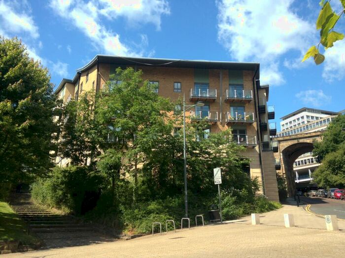2 Bedroom Apartment To Rent In Manor Chare Apartments, Newcastle Quayside, NE1