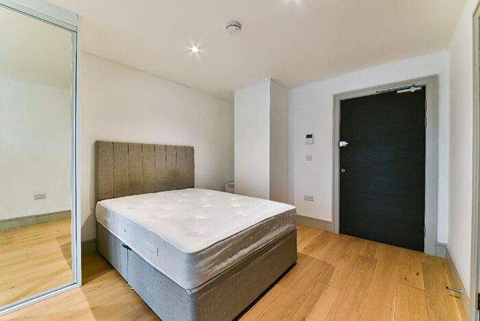 Studio To Rent In Middlesex House, Spring Villa Road, Edgware, HA8