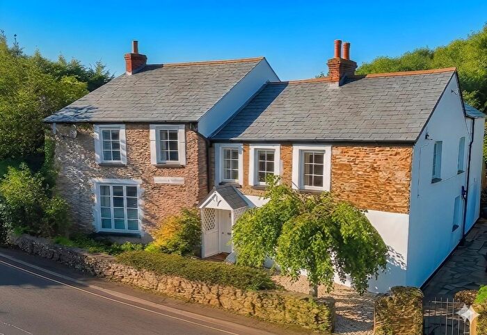 4 Bedroom Detached House For Sale In Mill Road, Dinas Powys, CF64