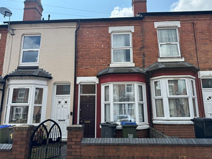 2 Bedroom Terraced House To Rent In Lime Grove, Smethwick, West Midlands, B66
