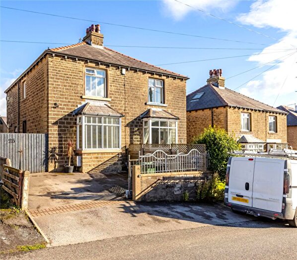 3 Bedroom Semi-Detached House For Sale In Hawthorne Road, Slaithwaite, Huddersfield, HD7