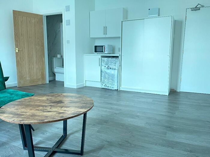 1 Bedroom House Of Multiple Occupation To Rent In High Street, Weston Super Mare, North Somerset, BS23