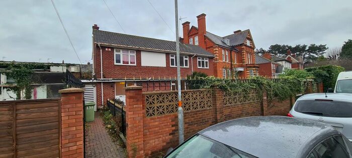 4 Bedroom House To Rent In Midland Road, Wellingborough, NN8