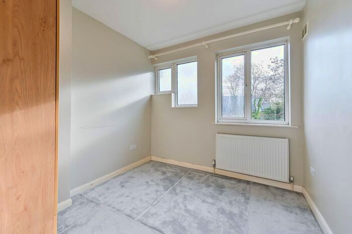 1 Bedroom Flat To Rent In Tulse Hill, Tulse Hill, London, SW2