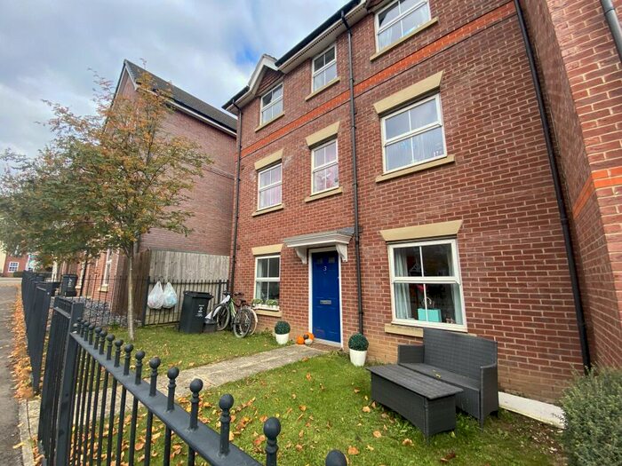 2 Bedroom Apartment To Rent In Marbeck Close, Redhouse, SN25