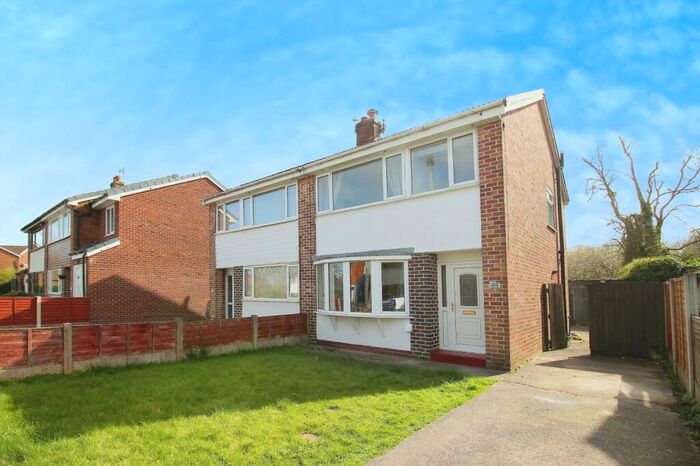 3 Bedroom Semi-Detached House To Rent In Westfield, Lostock Hall, Preston, PR5