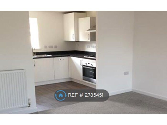 2 Bedroom Flat To Rent In Nina Carroll Way, Kettering, NN15