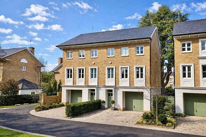 3 Bedroom Semi Detached House For Sale In Cedar Square, Nether Alderley, SK10