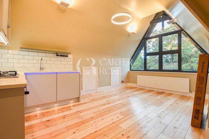 2 Bedroom Flat To Rent In Polworth Road, London, SW16