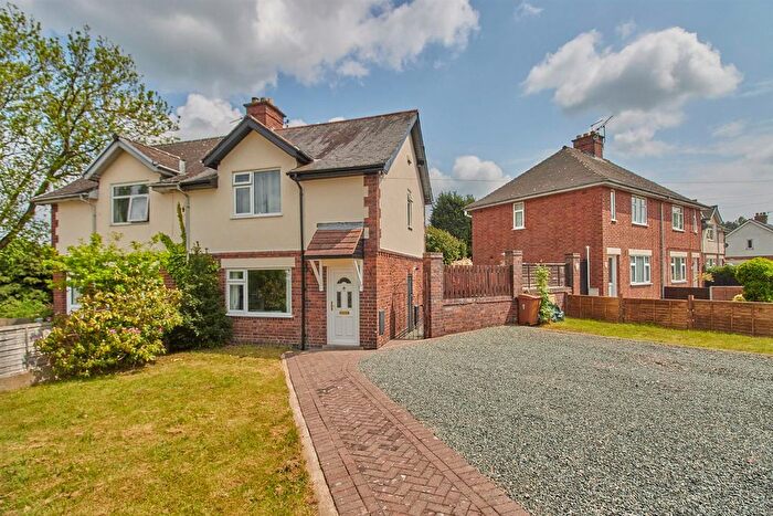 2 Bedroom Semi Detached House For Sale In Stanley Road, Hinckley, LE10