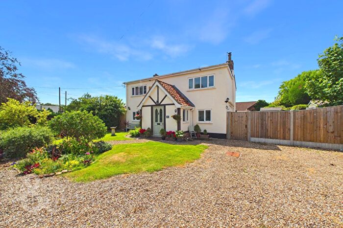 3 Bedroom Cottage For Sale In The Green, Upton, Norwich, NR13