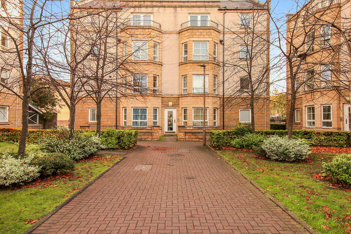 2 Bedroom Flat To Rent In Dicksonfield, Edinburgh, Midlothian, EH7