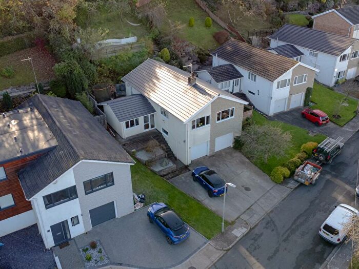 4 Bedroom Detached House For Sale In Mill Park, Cowbridge, CF71