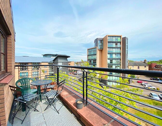 3 Bedroom Flat To Rent In St Andrews Square, City Centre, Glasgow, G1