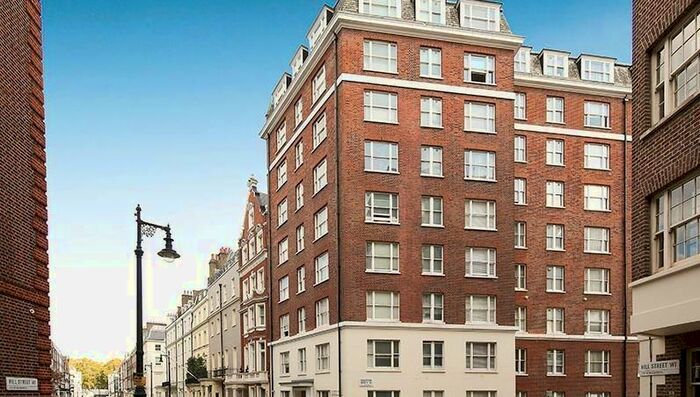2 Bedroom Flat To Rent In Hill Street, Mayfair, London, W1J