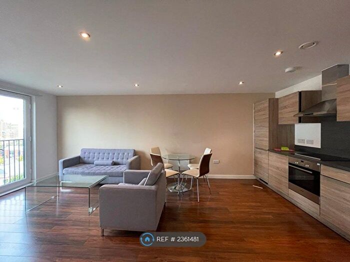 2 Bedroom Flat To Rent In Block C Alto, Salford, M3