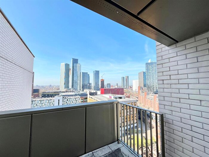 2 Bedroom Apartment To Rent In Cambridge Street, Manchester, M1