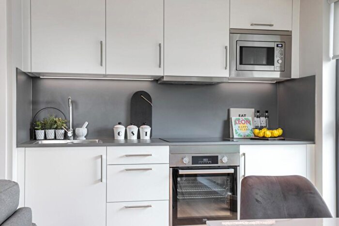 2 Bedroom Flat To Rent In Orion House - Cranbrook Road, IG1