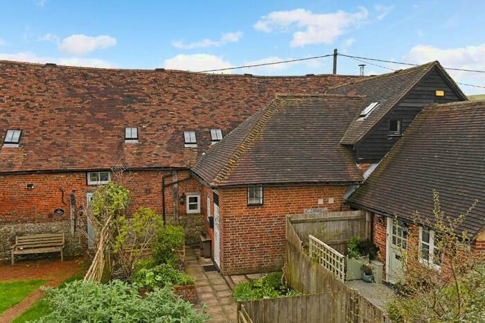 3 Bedroom Barn Conversion For Sale In Canterbury Road, Ashford, TN25