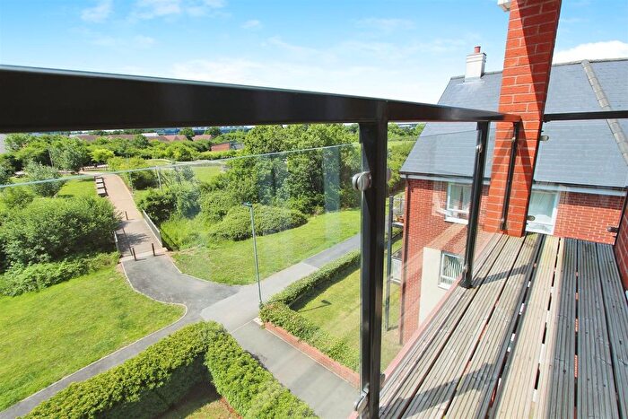 2 Bedroom Property To Rent In Sunflower Road, Emersons Green, Bristol, BS16