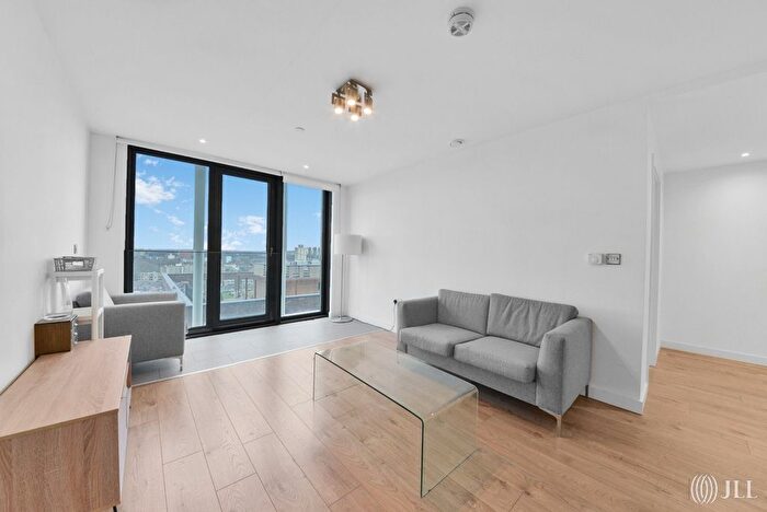 1 Bedroom Flat To Rent In Stratosphere Tower, Great Eastern Road, London, E15