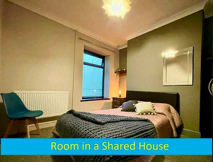 5 Bedroom Property To Rent In Kinley Street, St. Thomas, Swansea, SA1