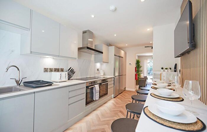 6 Bedroom Semi-Detached House To Rent In Wheatley Road, Norwich, NR2